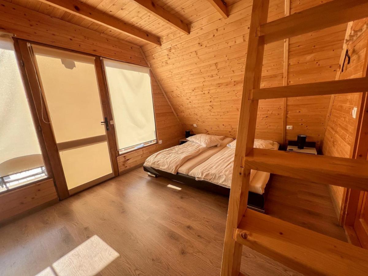 Casute In Copac & Case A Frame Порумбаку-де-Сус Экстерьер фото